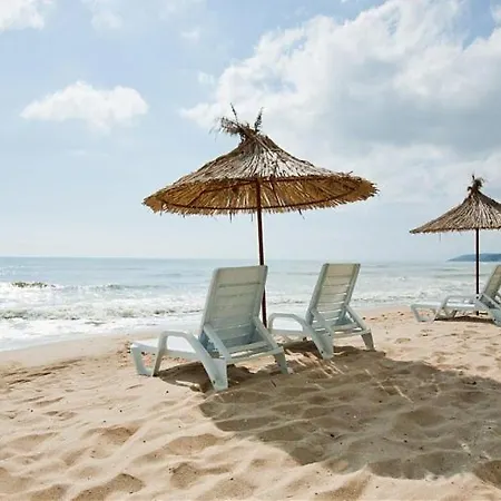 Tatiana Pines 아파트