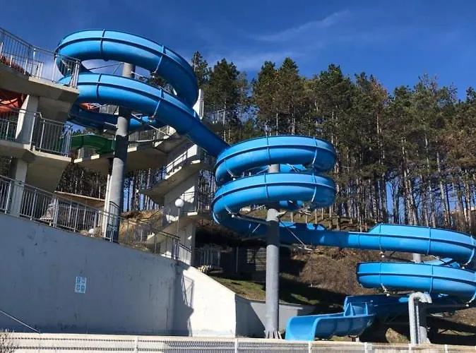 Tatiana Pines 아파트 오브조르