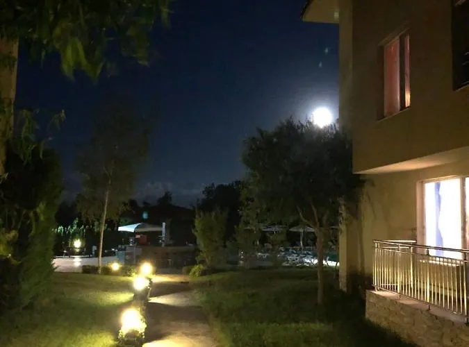 Tatiana Pines Apartament Obzor
